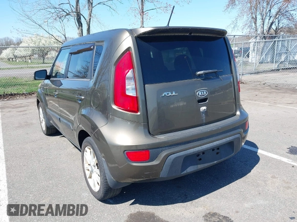 2012 Kia Soul + with VIN KNDJT2A68C7458729, listed as a IAAI auction lot 42002817 with 249,600 mi miles. Bid and sale history available at carsss.com. Image 3.
