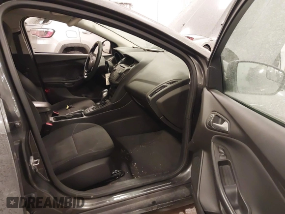 2015 Ford Focus SE with VIN 1FADP3F2XFL342480, listed as a IAAI auction lot 41607487 with 103,530 mi miles. Bid and sale history available at carsss.com. Image 5.