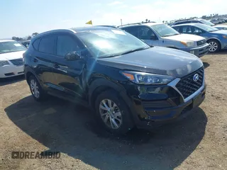 2021 Hyundai Tucson Value with VIN KM8J33A45MU391039, listed as a IAAI auction lot 42086825 with 16,910 mi miles. Bid and sale history available at carsss.com. Image 1.