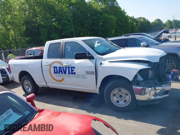 2018 Ram 1500 SLT z VIN 1C6RR6GG7JS324269, wystawiony jako IAAI lot #42148220 z przebiegiem 159 296 mil mil oraz . Historia ofert i sprzedaży dostępna na DreamBid. Obrazek 13.