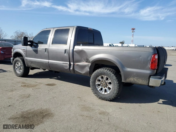 2008 Ford Super Duty F-250 SRW XL with VIN 1FTSW21R68EA71458, listed as a Copart auction lot 45947245 with 273,310 mi miles and Salvage Title. Bid and sale history available at carsss.com. Image 2.