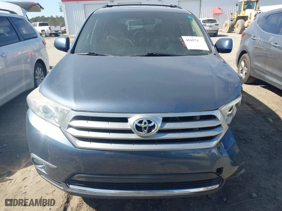 2012 Toyota Highlander Limited with VIN 5TDYK3EH0CS080754, listed as a IAAI auction lot 41657486 with 185,119 mi miles. Bid and sale history available at carsss.com. Image 13.