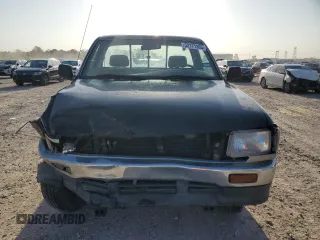 1993 Toyota T100 DX with VIN JT4VD10A6P0003620, listed as a Copart auction lot 52171365 with 265,348 mi miles and Salvage Title. Bid and sale history available at carsss.com. Image 5.