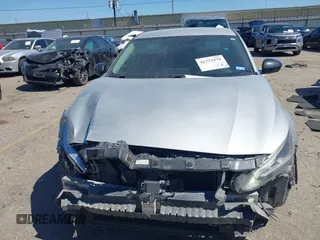 2019 Nissan Altima SR with VIN 1N4BL4CV4KN322487, listed as a IAAI auction lot 41771579 with 163,013 mi miles and . Bid and sale history available at carsss.com. Image 12.