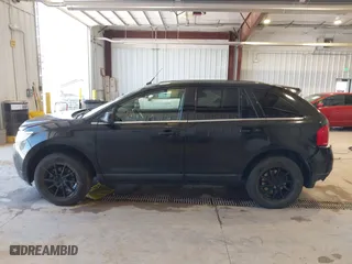 2014 Ford Edge Limited with VIN 2FMDK4KC8EBA38314, listed as a IAAI auction lot 42033850 with 132,756 mi miles. Bid and sale history available at carsss.com. Image 14.
