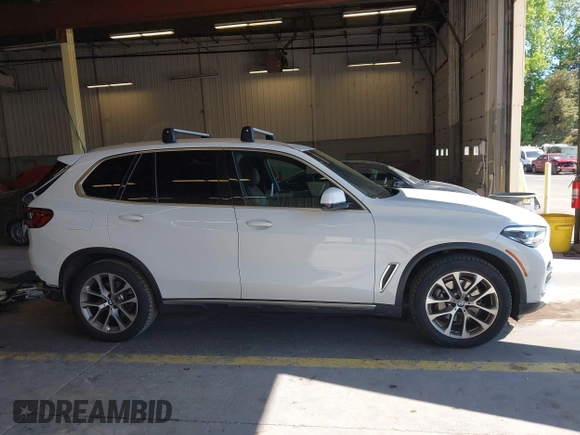 2022 BMW X5 xDrive40i with VIN 5UXCR6C09N9M21945, listed as a IAAI auction lot 42170363 with 23,537 mi miles and . Bid and sale history available at DreamBid. Image 14.