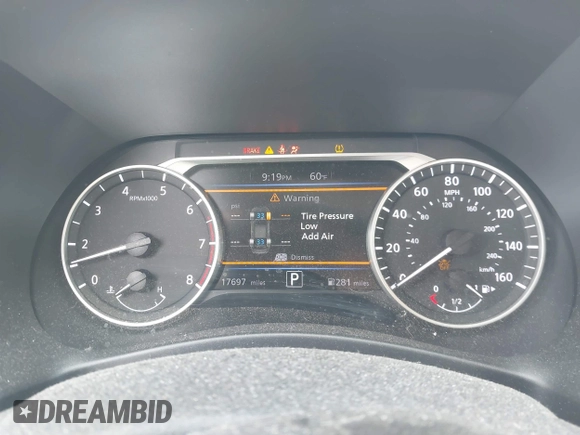 2024 Nissan Sentra SV with VIN 3N1AB8CV1RY258697, listed as a IAAI auction lot 42341520 with 17,697 mi miles and . Bid and sale history available at DreamBid. Image 7.
