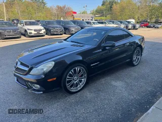 2009 Mercedes-Benz SL 550 z VIN WDBSK71F69F148290, wystawiony jako Copart lot #56976645 z przebiegiem 161 833 mil mil oraz Tytuł czysty. Historia ofert i sprzedaży dostępna na DreamBid. Obrazek 2.