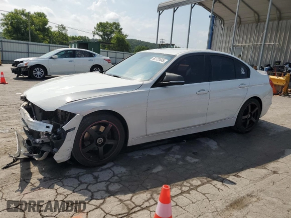 2013 BMW 3 Series 328i z VIN WBA3A5C53DF356540, wystawiony jako Copart lot #62729845 z przebiegiem 155 470 mil mil oraz Szkoda całkowita • Salvage title. Historia ofert i sprzedaży dostępna na DreamBid. Obrazek 1.