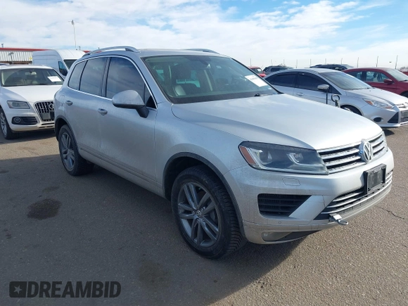 2015 Volkswagen Touareg Lux с VIN WVGEP9BP2FD001793, выставлен на аукционе IAAI как лот 41495609 с пробегом 138 239 миль миль и . История ставок и продаж доступна на DreamBid. Изображение 1.