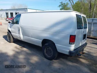 2014 Ford Econoline Cargo Commercial z VIN 1FTNE2EL7EDB02479, wystawiony jako IAAI lot #42178687 z przebiegiem 200 019 mil mil oraz . Historia ofert i sprzedaży dostępna na DreamBid. Obrazek 3.