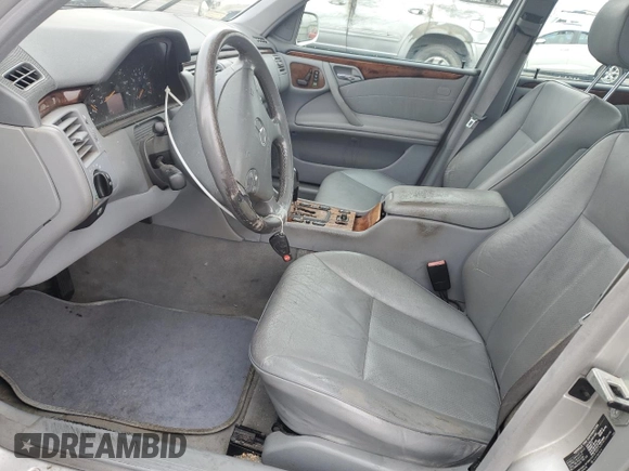 2002 Mercedes-Benz E-Class with VIN WDBJF65J02B446887, listed as a Copart auction lot 44057675 with 252,388 mi miles and Clean Title. Bid and sale history available at carsss.com. Image 7.