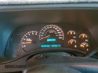 2004 GMC Yukon SLE with VIN 1GKEK13T94J210449, listed as a Copart auction lot 48024255 with 262,562 mi miles and Clean Title. Bid and sale history available at carsss.com. Image 9.