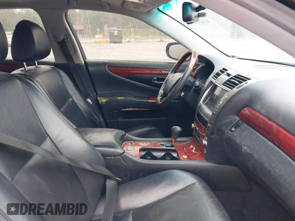 2008 Lexus LS 460 z VIN JTHBL46F585079763, wystawiony jako IAAI lot #41563816 z przebiegiem 220 057 mil mil oraz . Historia ofert i sprzedaży dostępna na DreamBid. Obrazek 5.