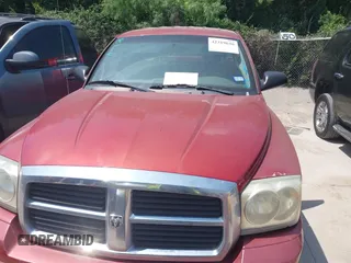 2006 Dodge Dakota SLT z VIN 1D7HE42N66S629432, wystawiony jako IAAI lot #42319636 z przebiegiem 187 086 mil mil oraz . Historia ofert i sprzedaży dostępna na DreamBid. Obrazek 6.