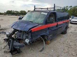 2003 GMC Savana Cargo Van with VIN 1GTHG35U831180029, listed as a Copart auction lot 64697054 with 0 mi miles and Non Repairable. Bid and sale history available at carsss.com. Image 1.