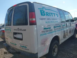 2009 Chevrolet Express Cargo Van with VIN 1GCGG25C291137795, listed as a IAAI auction lot 41886119 with 386,764 mi miles. Bid and sale history available at carsss.com. Image 4.