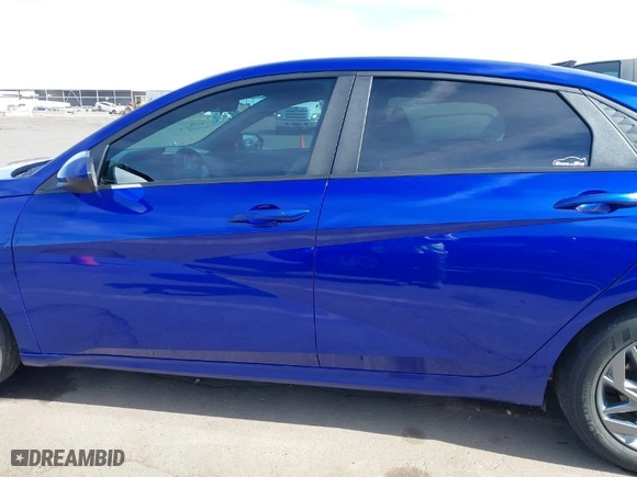 2024 Hyundai Elantra Essential with VIN KMHLM4DG8RU652186, listed as a IAAI auction lot 41456557 with 22,040 mi miles. Bid and sale history available at carsss.com. Image 14.
