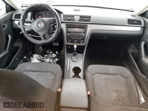 2013 Volkswagen Passat S with VIN 1VWAP7A34DC086352, listed as a Copart auction lot 47503005 with 121,106 mi miles and Clean title. Bid and sale history available at DreamBid. Image 8.