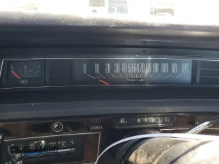 1973 Chevrolet Caprice z VIN 1N39Y3S238634, wystawiony jako Copart lot #50269135 z przebiegiem 39 614 mil mil oraz Szkoda całkowita • Salvage title. Historia ofert i sprzedaży dostępna na DreamBid. Obrazek 9.