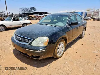 2005 Ford Five Hundred SE z VIN 1FAFP23135G155457, wystawiony jako Copart lot #59118245 z przebiegiem 157 582 mil mil oraz Tytuł czysty. Historia ofert i sprzedaży dostępna na DreamBid. Obrazek 2.