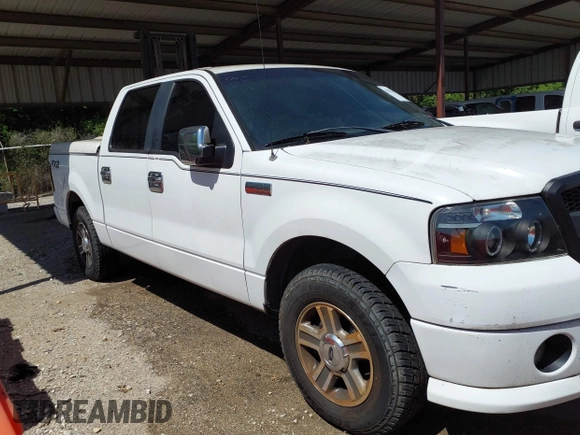 2008 Ford F-150 XLT z VIN 1FTPW12V78KE06868, wystawiony jako IAAI lot #42044311 z przebiegiem Nie podano mil oraz . Historia ofert i sprzedaży dostępna na DreamBid. Obrazek 14.