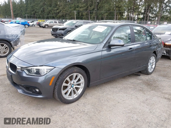 2018 BMW 3 Series 320i xDrive with VIN WBA8E5G53JNV03333, listed as a IAAI auction lot 42018275 with 45,950 mi miles. Bid and sale history available at carsss.com. Image 22.