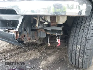 2000 Nissan Frontier XE z VIN 1N6ED26Y6YC328713, wystawiony jako IAAI lot #42314409 z przebiegiem 134 340 mil mil oraz . Historia ofert i sprzedaży dostępna na DreamBid. Obrazek 6.