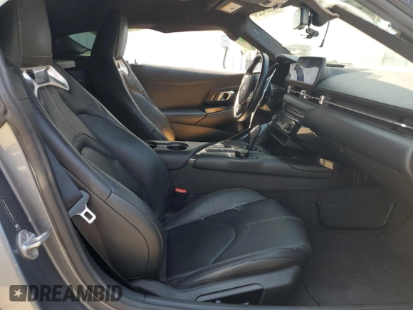 2021 Toyota GR Supra 3.0 with VIN WZ1DB0C01MW042477, listed as a Copart auction lot 70084924 with 59,925 mi miles and Salvage Title. Bid and sale history available at carsss.com. Image 10.