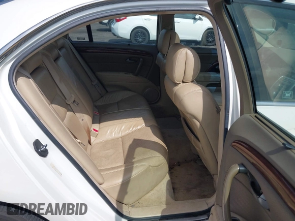 2005 Acura RL with VIN JH4KB16565C018356, listed as a IAAI auction lot 42138971 with 186,437 mi miles and . Bid and sale history available at DreamBid. Image 8.