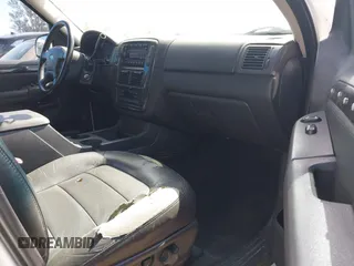 2002 Ford Explorer z VIN 1FMZU75E42ZA65422, wystawiony jako IAAI lot #41691552 z przebiegiem 220 713 mil mil oraz . Historia ofert i sprzedaży dostępna na DreamBid. Obrazek 5.