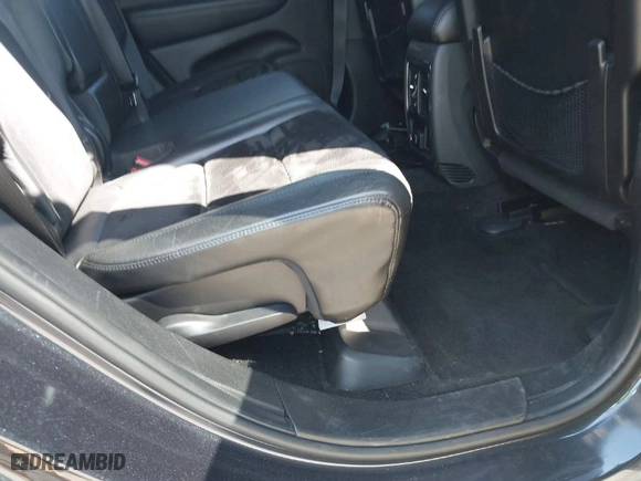 2015 Jeep Grand Cherokee Altitude with VIN 1C4RJFAG8FC954649, listed as a IAAI auction lot 41906591 with 76,804 mi miles. Bid and sale history available at carsss.com. Image 8.