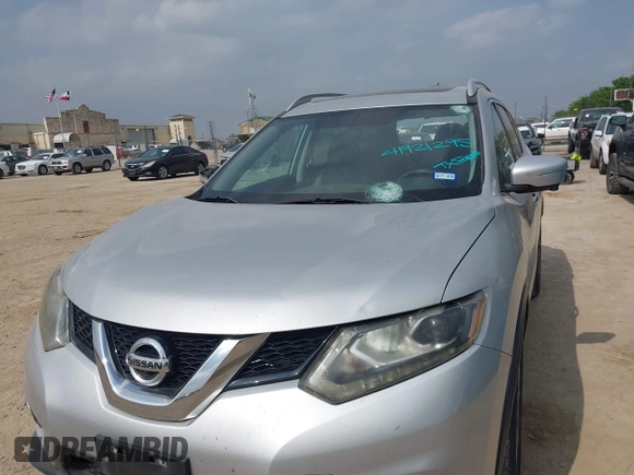 2015 Nissan Rogue SL with VIN 5N1AT2MT2FC875854, listed as a IAAI auction lot 41921295 with 44,055 mi miles. Bid and sale history available at carsss.com. Image 6.