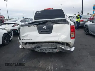 2016 Nissan Frontier S z VIN 1N6AD0ERXGN720948, wystawiony jako IAAI lot #41253397 z przebiegiem 90 128 mil mil oraz . Historia ofert i sprzedaży dostępna na DreamBid. Obrazek 17.