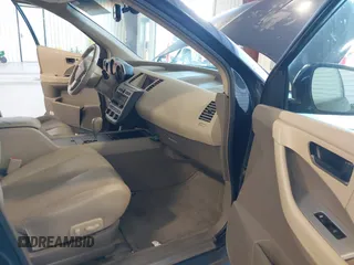 2004 Nissan Murano SE z VIN JN8AZ08W74W326730, wystawiony jako IAAI lot #42459339 z przebiegiem 136 150 mil mil oraz . Historia ofert i sprzedaży dostępna na DreamBid. Obrazek 5.