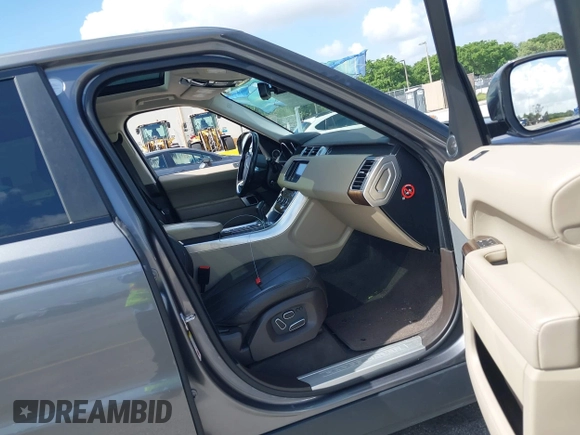 2015 Land Rover Range Rover Sport HSE with VIN SALWR2VF9FA623654, listed as a IAAI auction lot 42512185 with 124,443 mi miles and . Bid and sale history available at DreamBid. Image 5.