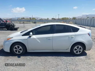 2013 Toyota Prius One with VIN JTDKN3DU7D0340440, listed as a IAAI auction lot 41940223 with 177,542 mi miles. Bid and sale history available at carsss.com. Image 14.