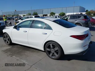 2023 Mercedes-Benz CLA 250 z VIN W1K5J4GB6PN412041, wystawiony jako IAAI lot #42298422 z przebiegiem 12 316 mil mil oraz . Historia ofert i sprzedaży dostępna na DreamBid. Obrazek 3.