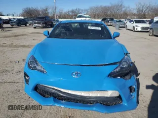2019 Toyota 86 GT with VIN JF1ZNAE11K8701107, listed as a Copart auction lot 47433605 with 37,779 mi miles and Salvage Title. Bid and sale history available at carsss.com. Image 5.