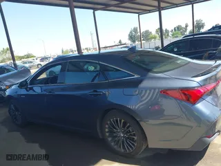 2019 Toyota Avalon Hybrid Limited with VIN 4T1B21FB4KU005887, listed as a IAAI auction lot 42014462 with 141,213 mi miles. Bid and sale history available at carsss.com. Image 15.