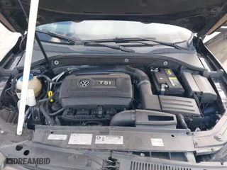 2014 Volkswagen Passat SE w/Sunroof with VIN 1VWBT7A30EC055472, listed as a IAAI auction lot 40975011 with 133,967 mi miles. Bid and sale history available at carsss.com. Image 10.