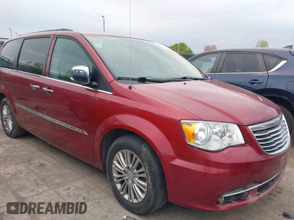 2015 Chrysler Town & Country Touring-L with VIN 2C4RC1CG6FR582911, listed as a IAAI auction lot 42117864 with 137,689 mi miles. Bid and sale history available at carsss.com. Image 6.