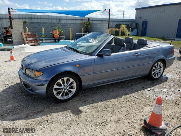 2004 BMW 3 Series 330Ci with VIN WBABW53424PL44040, listed as a Copart auction lot 77695294 with 120,239 mi miles and Salvage Title. Bid and sale history available at carsss.com. Image 1.