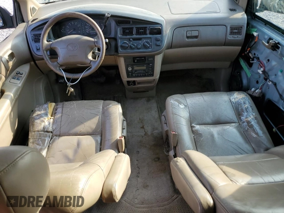1998 Toyota Sienna LE with VIN 4T3ZF13C7WU074909, listed as a Copart auction lot 72345864 with 452,598 mi miles and Clean Title. Bid and sale history available at carsss.com. Image 8.