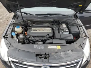 2009 Volkswagen CC with VIN WVWHL93C29E542205, listed as a Copart auction lot 82778474 with 281,815 mi miles and Clean Title. Bid and sale history available at DreamBid. Image 11.