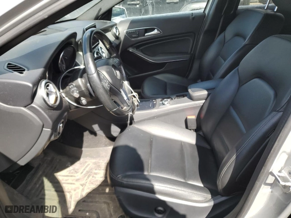 2015 Mercedes-Benz GLA-Class GLA 250 with VIN WDCTG4GB1FJ103383, listed as a Copart auction lot 50521145 with 98,132 mi miles and Clean Title. Bid and sale history available at carsss.com. Image 7.