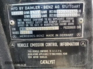 1982 MERCEDES-BENZ 380-CLASS SEC z VIN WDBCA43A1CB001087, wystawiony jako Copart lot #80049454 z przebiegiem 62 785 mil mil oraz Czysty tytuł • Clean title. Historia ofert i sprzedaży dostępna na DreamBid. Obrazek 13.