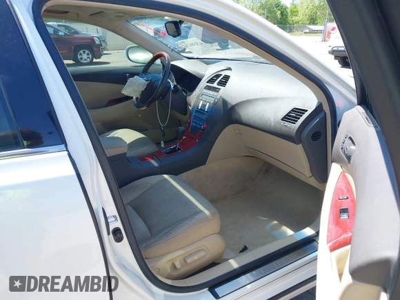 2008 Lexus ES 350 with VIN JTHBJ46G882270626, listed as a IAAI auction lot 42038634 with 175,709 mi miles. Bid and sale history available at carsss.com. Image 5.