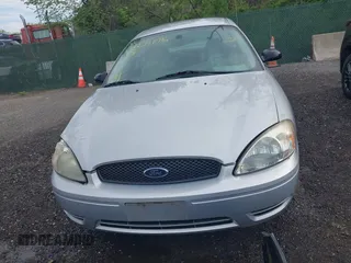 2004 Ford Taurus z VIN 1FAFP52224G180277, wystawiony jako IAAI lot #42091016 z przebiegiem 43 629 mil mil oraz . Historia ofert i sprzedaży dostępna na DreamBid. Obrazek 12.