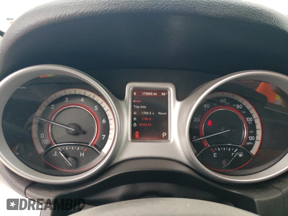 2014 Dodge Journey R/T z VIN 3C4PDCEG4ET308051, wystawiony jako Copart lot #54906995 z przebiegiem 173 960 mil mil oraz Szkoda całkowita • Salvage title. Historia ofert i sprzedaży dostępna na DreamBid. Obrazek 9.
